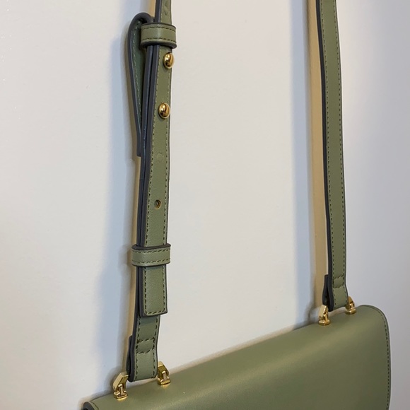 Green over the shoulder long strap Topshop bag. - Picture 3 of 4
